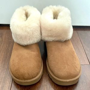 UGG - Classic Mini Fluff Boots - Chestnut